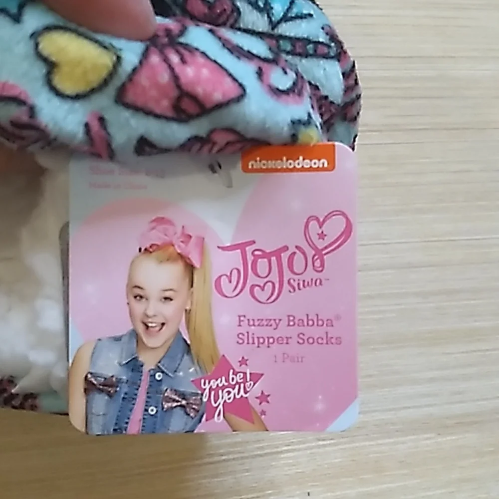 Jo Jo Siwa Girls slippers size 8-13 S/M Hearts & Bows Nickelodeon w no slip dots